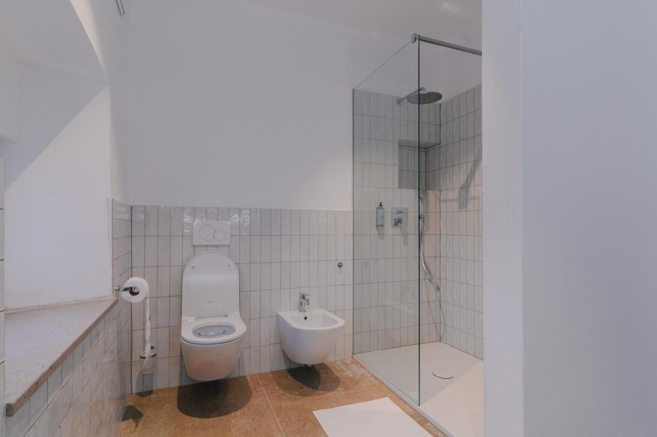 Pira Hotel ポストイナ エクステリア 写真