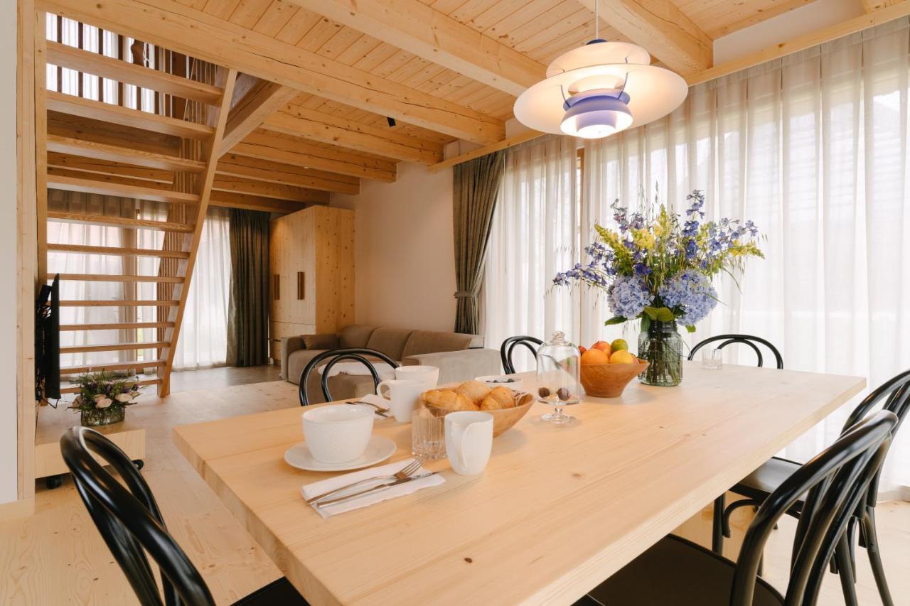 Pira Hotel ポストイナ エクステリア 写真