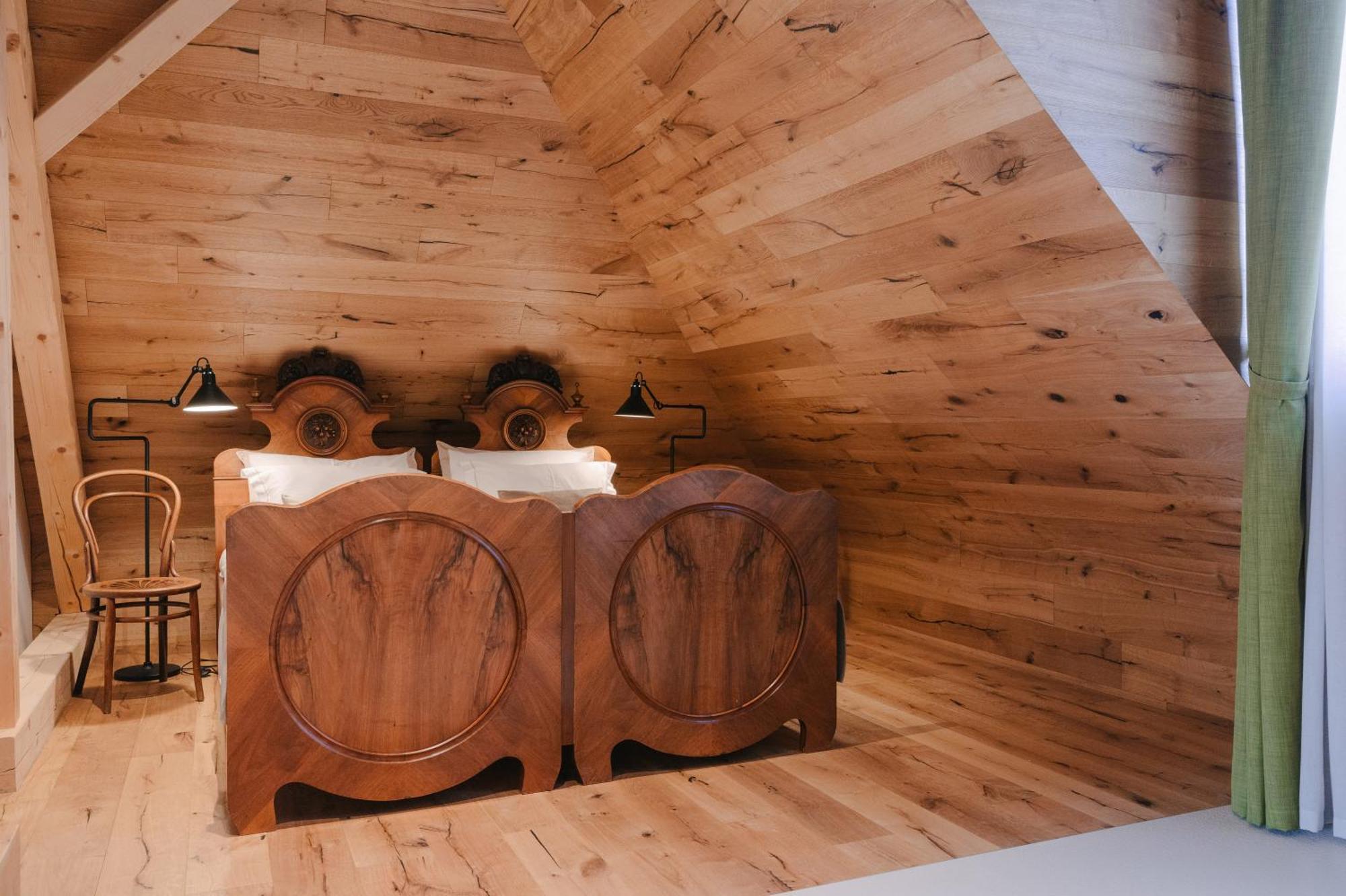 Pira Hotel ポストイナ エクステリア 写真