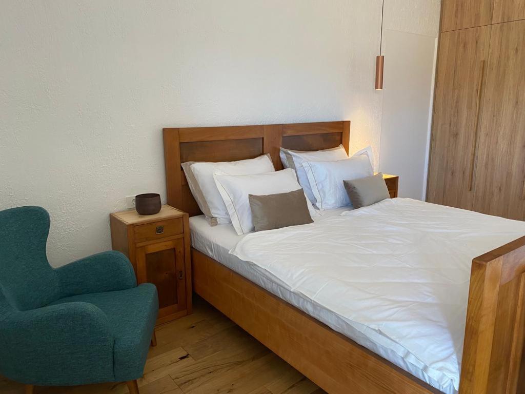 Pira Hotel ポストイナ エクステリア 写真